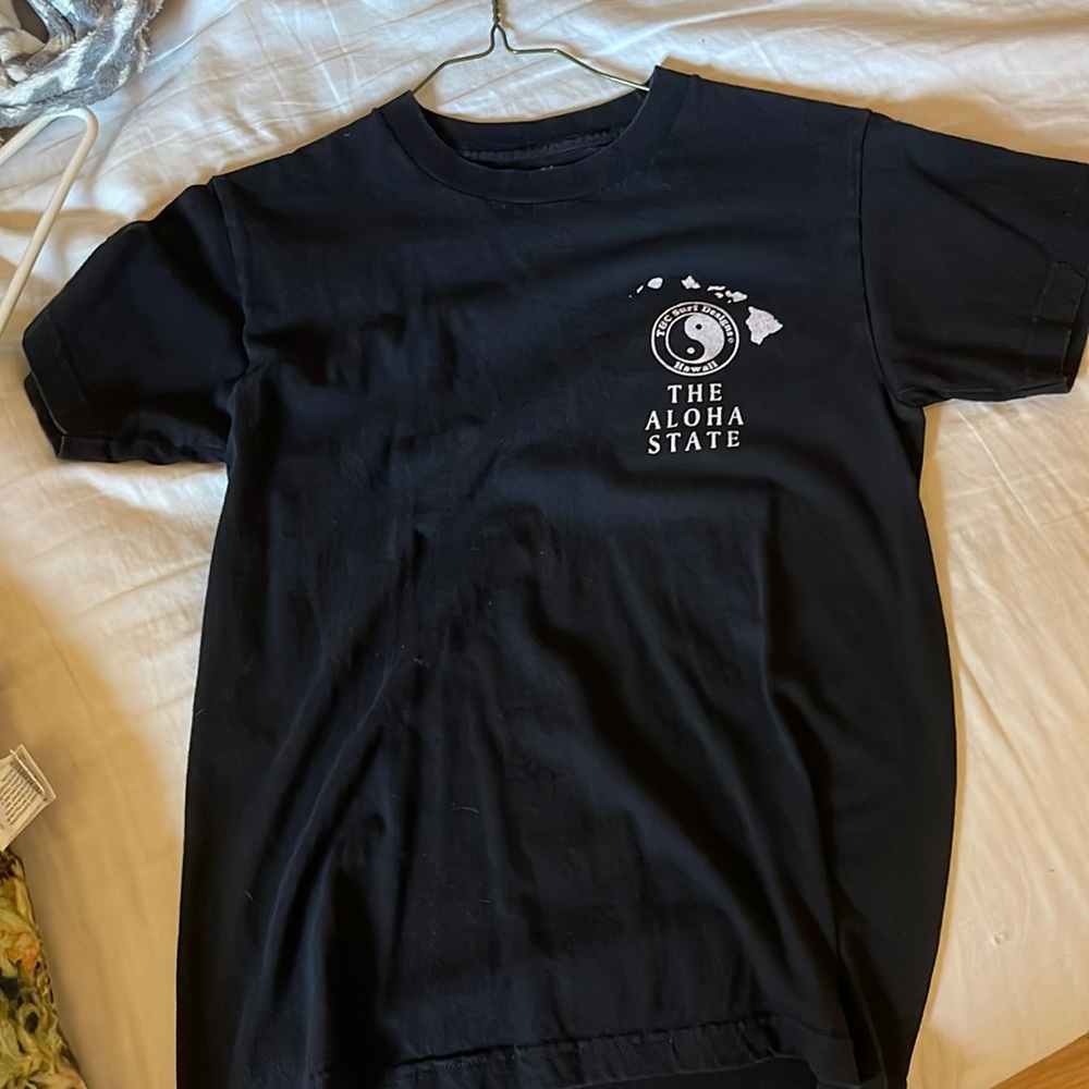 Town and country, Aloha state t shirt size small